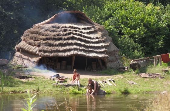 Stone Age Hunters and Women Farmers